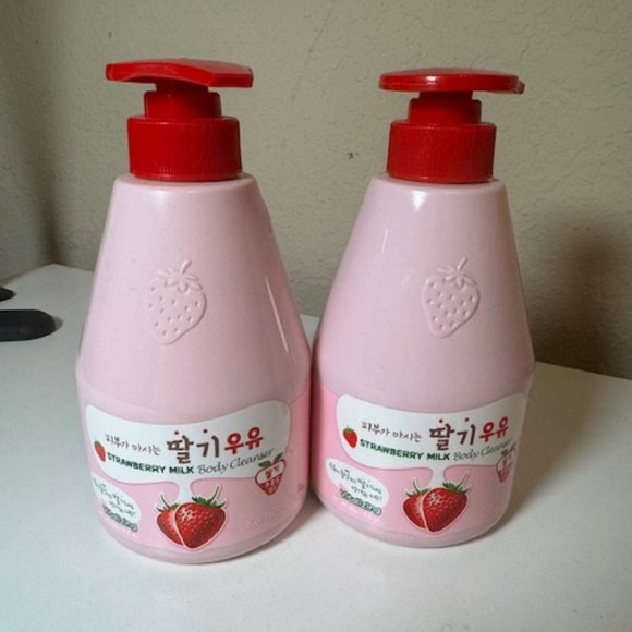 Kwailnara Welcos Strawberry Milk Body CleanserSet f 2 Bottles NEW K Beauty